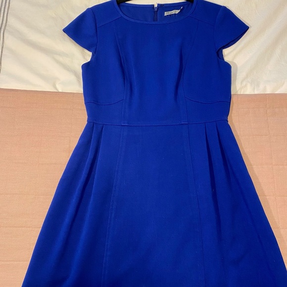 Women’s Eliza J blue tailored dress - Picture 3 of 3